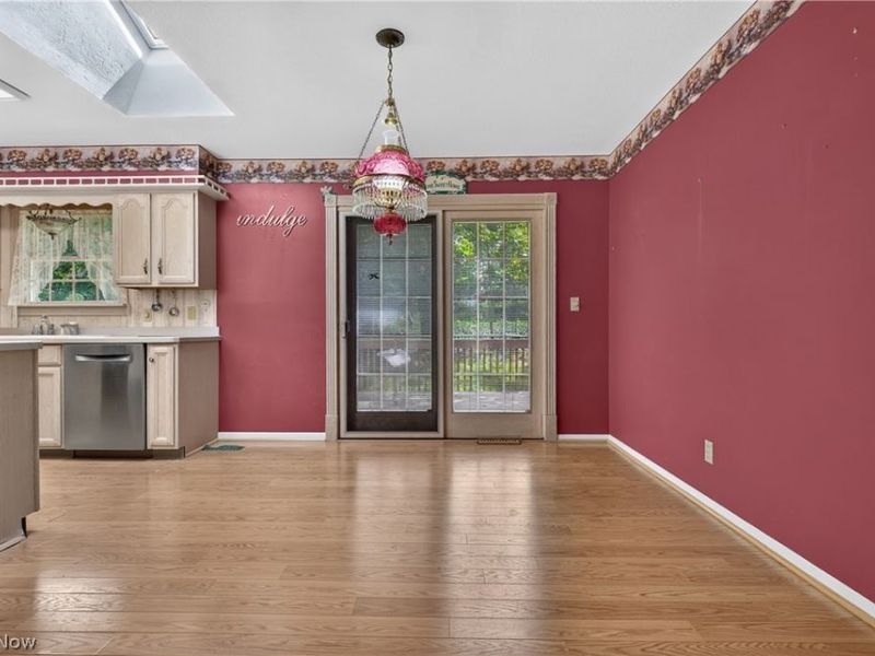 1164 Edgecliff Drive , Bedford, OH 44146 Photo 8