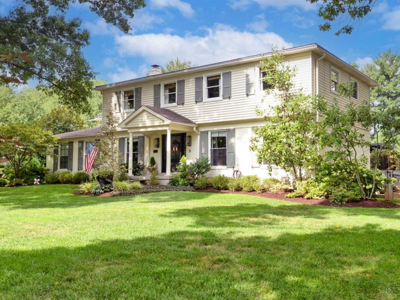 7711 Stonehenge Drive, Montgomery, OH 45242 Photo 3