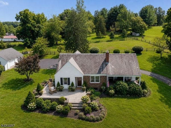 208 Race St, Alexandria, NJ 08867