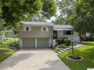 1455 S 123rd Street, Omaha, NE 68144