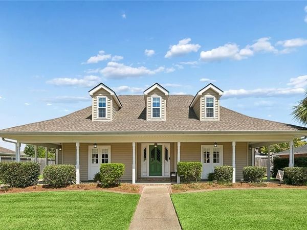 22 EVERGLADES Street, Kenner, LA 70065