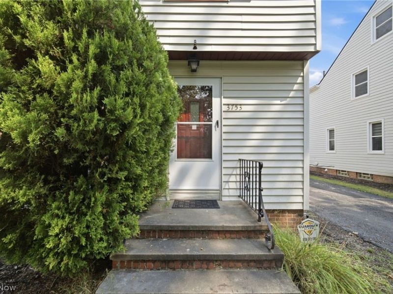 3753 Berkeley Road, Cleveland Heights, OH 44118 Photo 5
