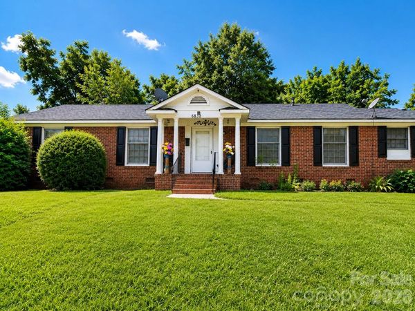 6834 Woodstream Drive , Charlotte, NC 28210