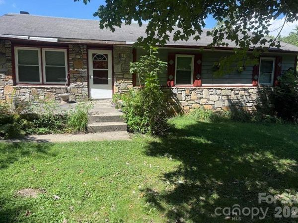107 Flat Creek Drive , Lake Toxaway, NC 28747