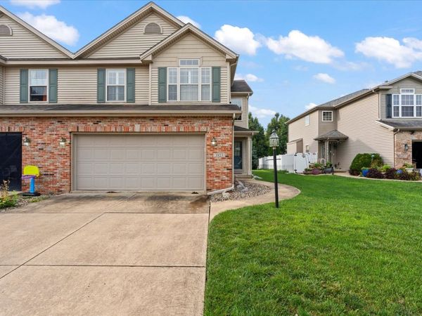 3923 Summer Sage Court, Unit 3923, Champaign, IL 61822