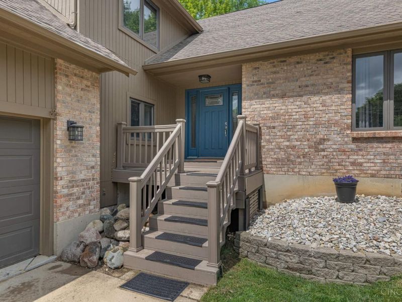 1828 W Tamarron Court, Clearcreek Township, OH 45066 Photo 4