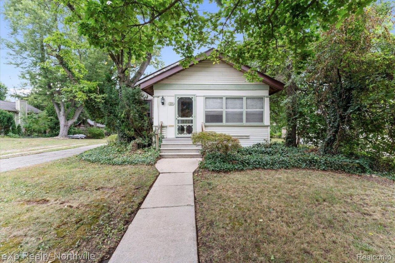 321 S Wing Street, Northville, Mi 48167 Main Photo