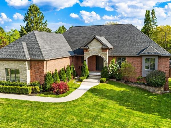 35339 W 13 Mile Road , Farmington Hills, Mi 48331