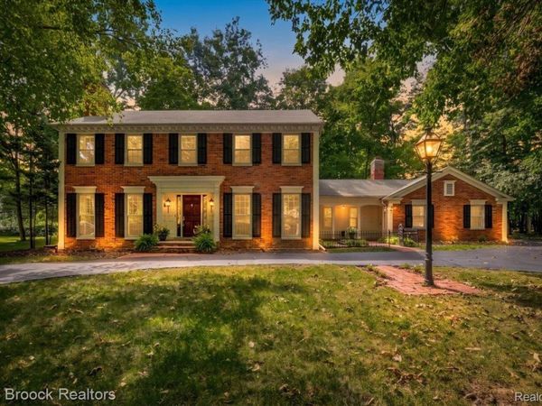 32845 Long Bow Court, Beverly Hills Village, Mi 48025