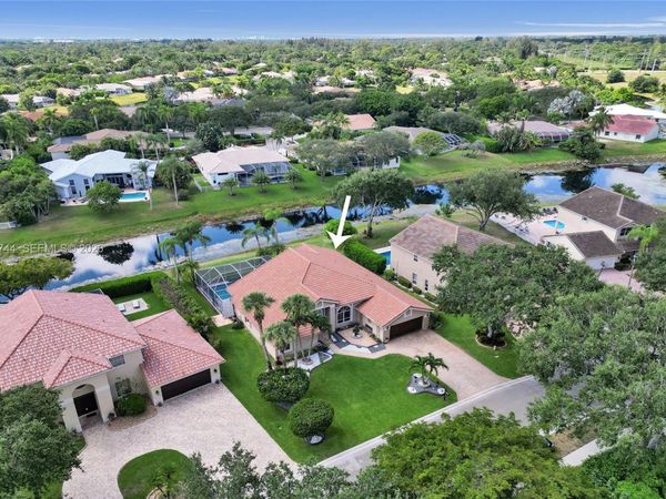 6810 NW 73rd St , Parkland, FL 33067