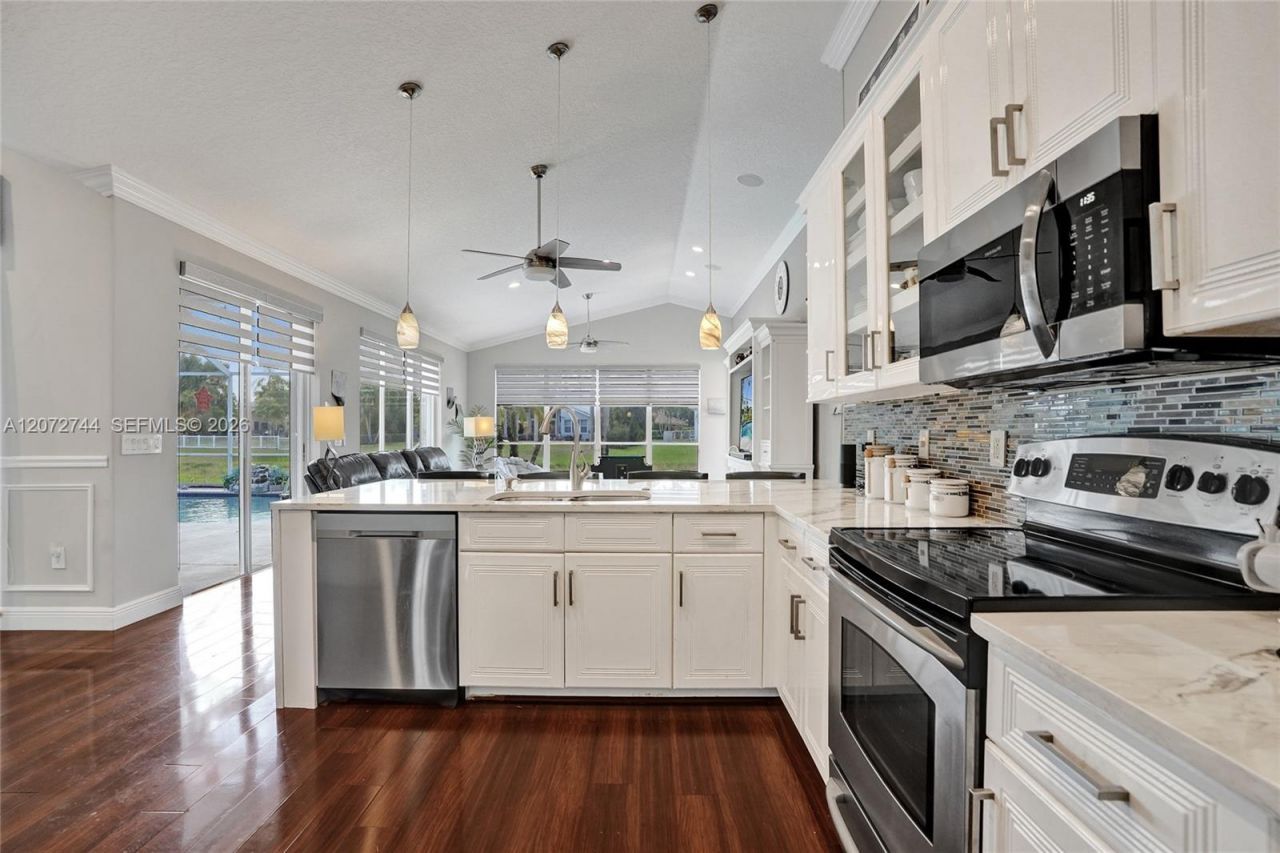 6810 NW 73rd St , Parkland, FL 33067 Photo