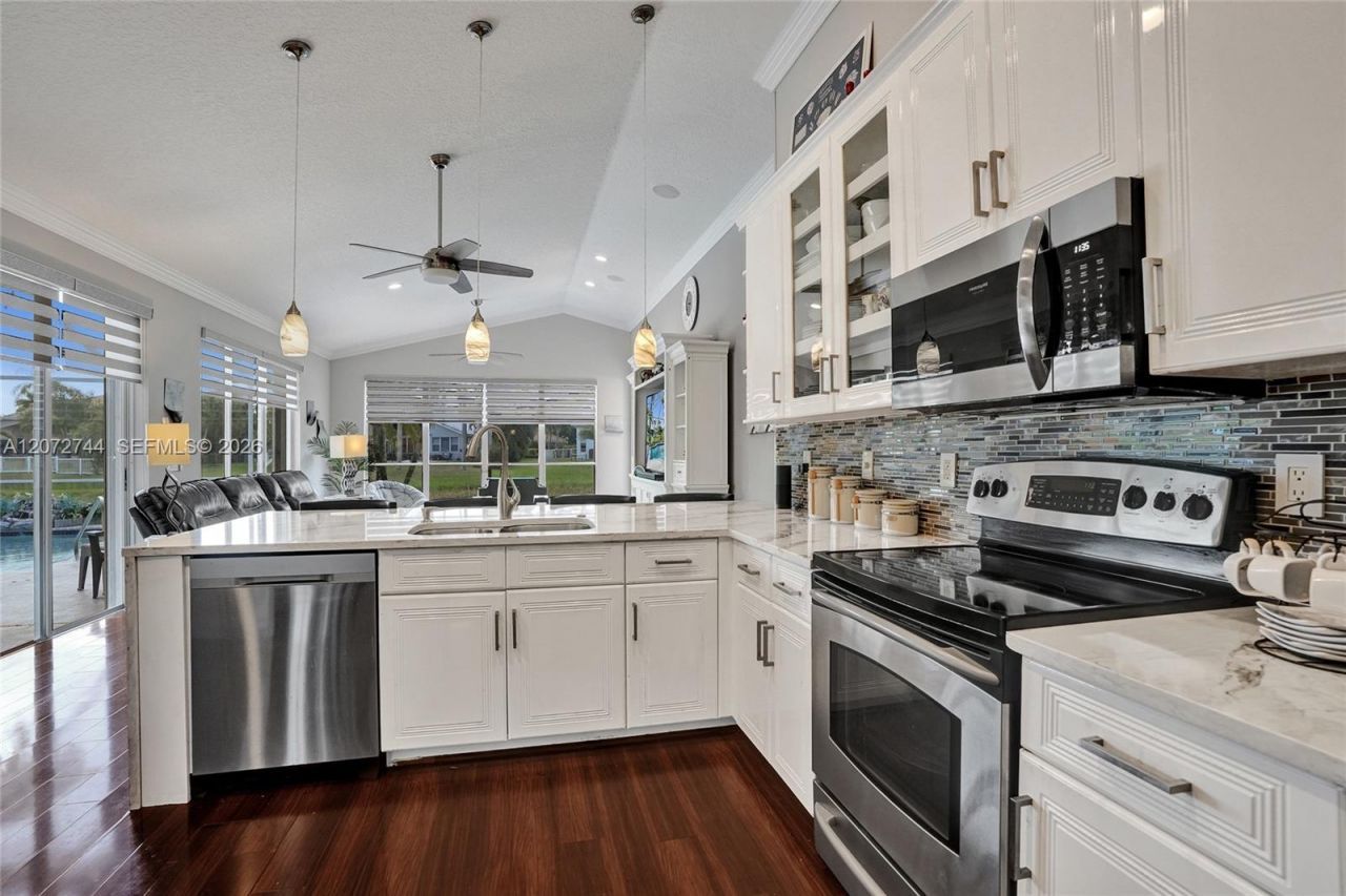 6810 NW 73rd St , Parkland, FL 33067 Photo