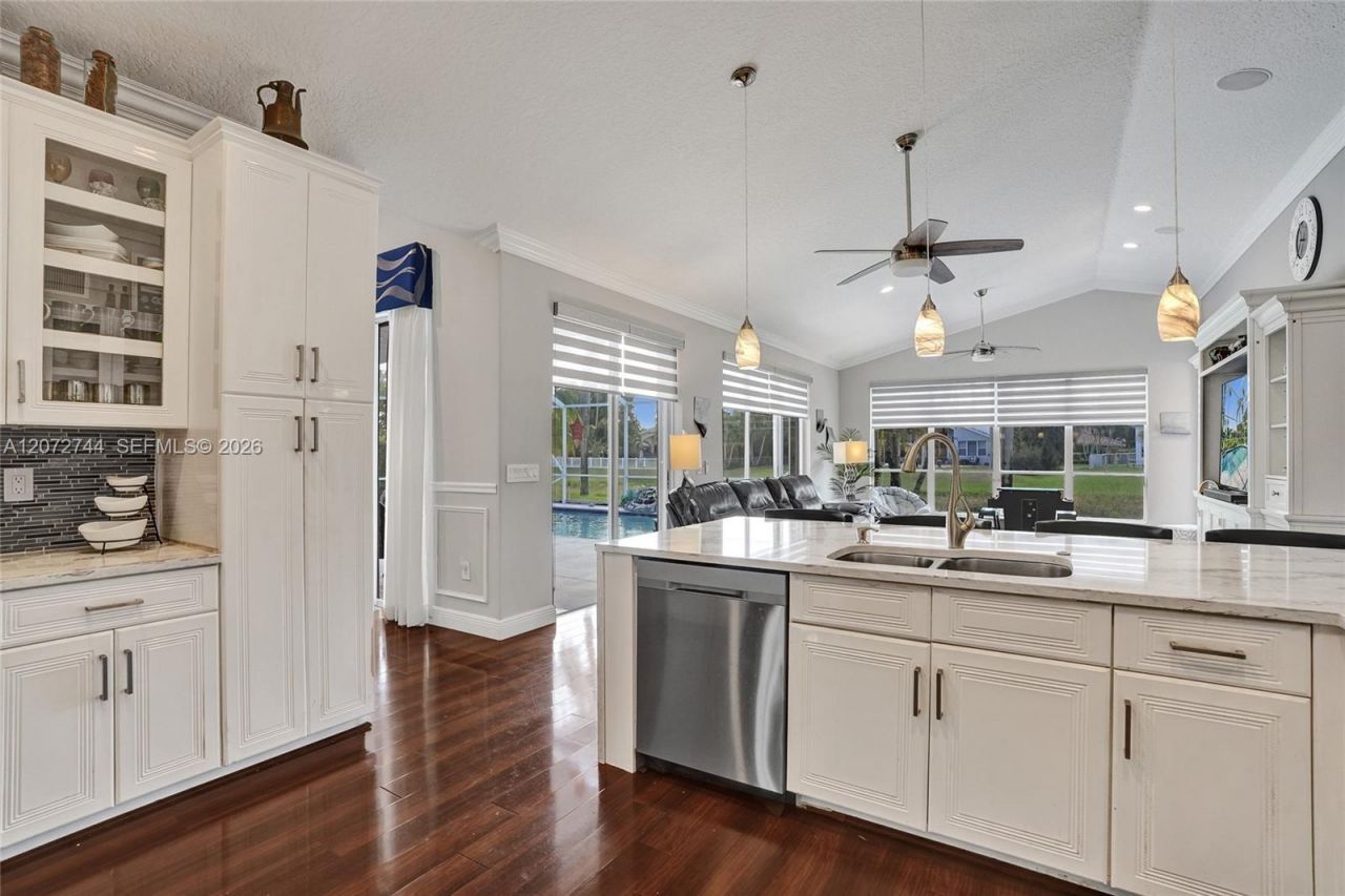 6810 NW 73rd St , Parkland, FL 33067 Photo