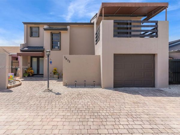 5672 SW 130th Ave, Miami, FL 33183