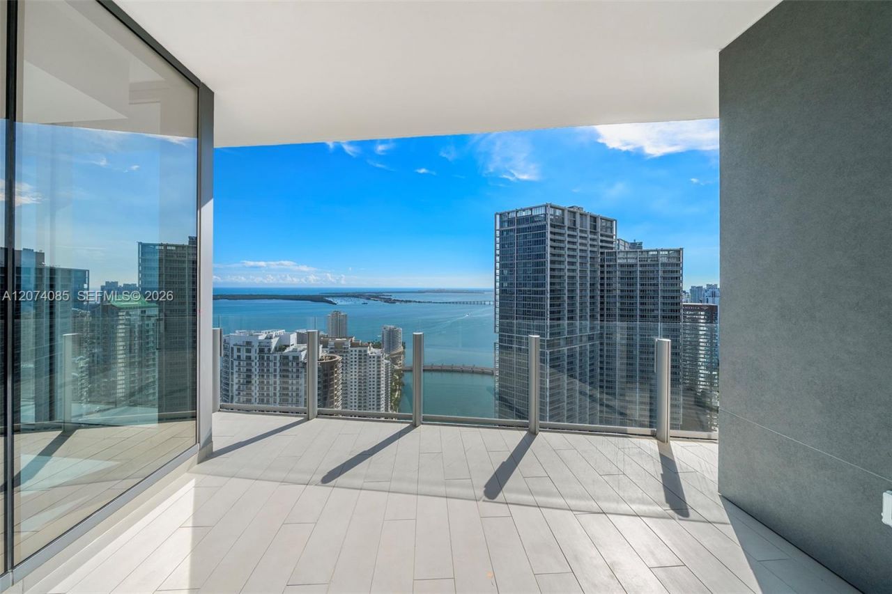 300 Biscayne Blvd Way, Unit 4605, Miami, FL 33131 Photo