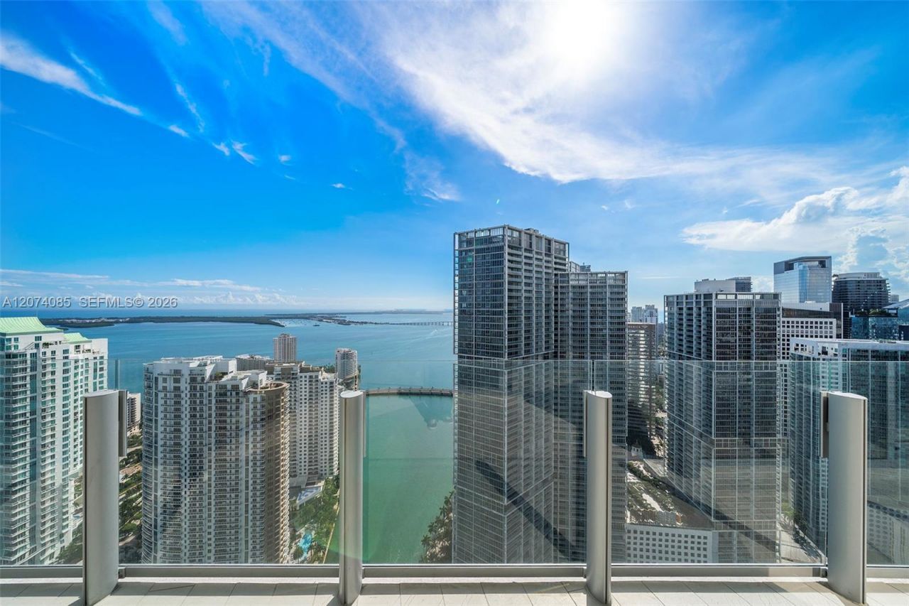300 Biscayne Blvd Way, Unit 4605, Miami, FL 33131 Photo