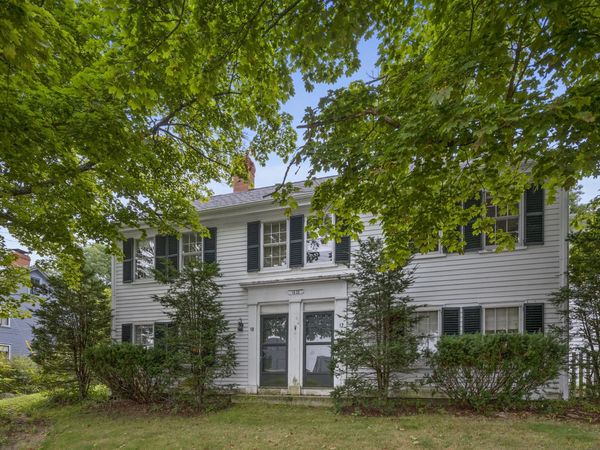 19 Eastern Ave, Essex, MA 01929