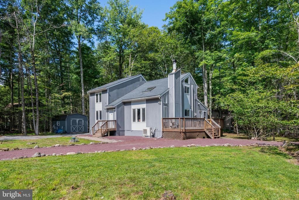 146 CHITIMACHA DRIVE , POCONO LAKE, PA 18347