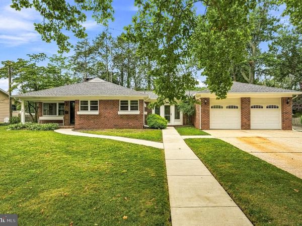 38 EVELYN AVENUE, VINELAND, NJ 08360