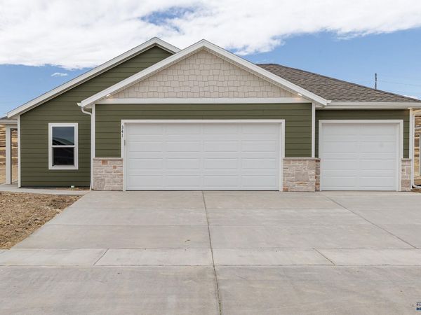 341 N VALLEY DR, Rapid City, SD 57703