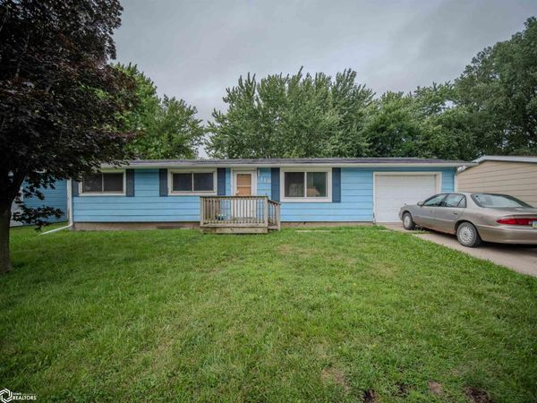 118 Winnebago Way, Forest City, IA 50436