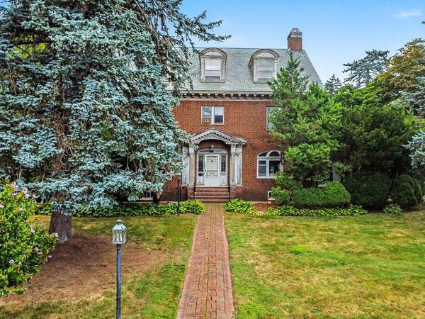 165 Berkeley St, Methuen, MA 01844
