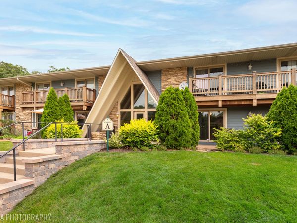 300 OPATRNY Drive , Unit 112, Fox River Grove, IL 60021