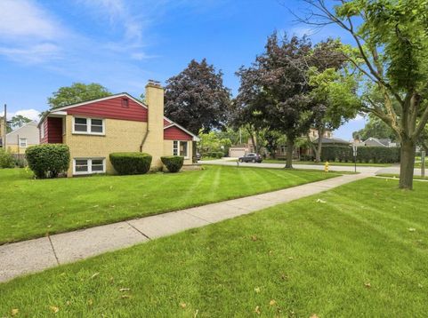 Main Photo