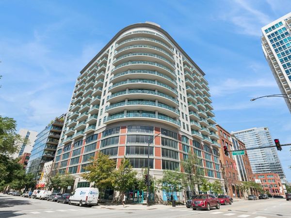 340 W Superior Street, Unit 1104, Chicago, IL 60654