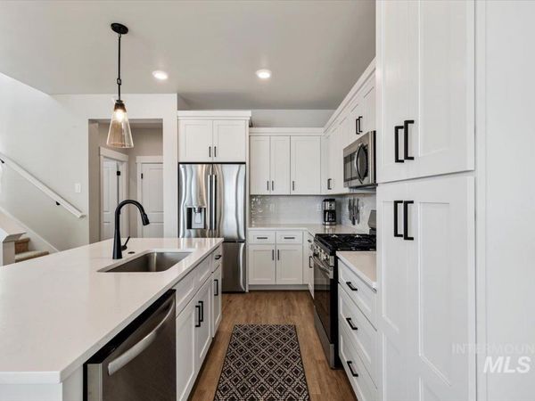 214 S Koyukuk Lane, Star, ID 83669