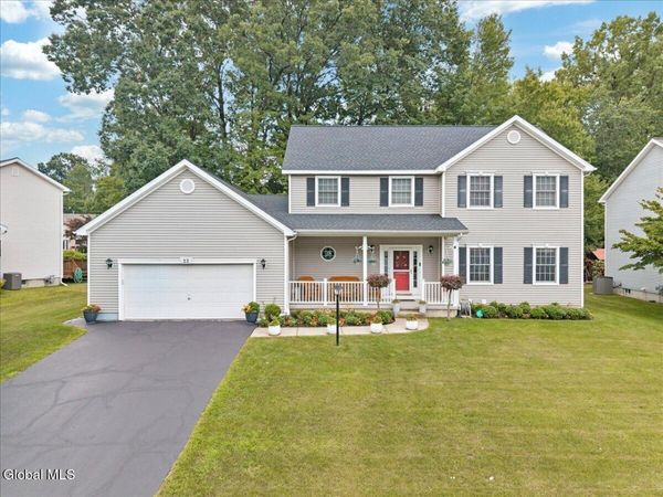 22 Domenico Drive, Glenmont, NY 12077