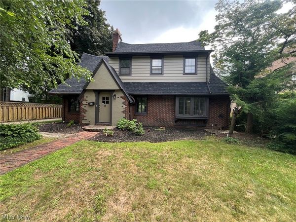 453 Dorchester Road , Akron, OH 44320