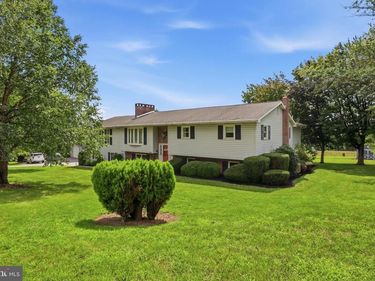 736 S BALTIMORE STREET, DILLSBURG, PA 17019
