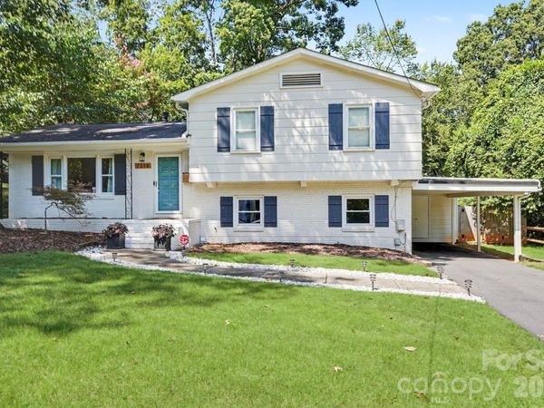7316 Thorncliff Drive, Charlotte, NC 28210