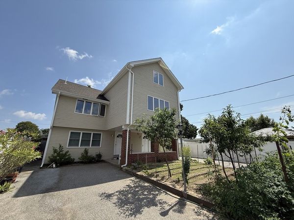 54 Pleasant St, Unit A, Wareham, MA 02571