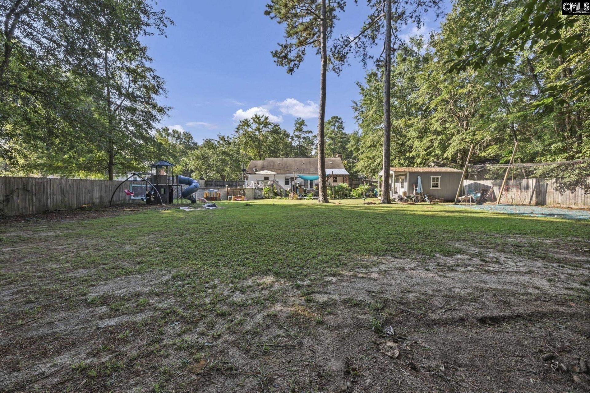 93 Falcon Crest Road  Photo 12