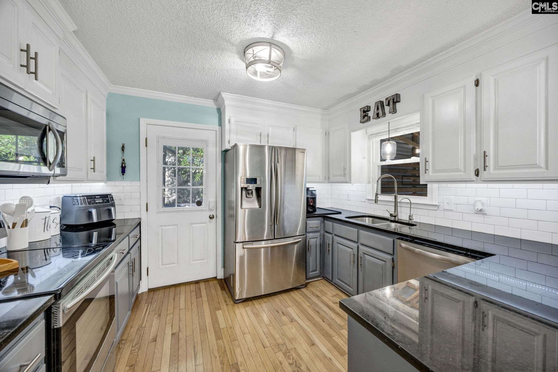 93 Falcon Crest Road  Photo 4