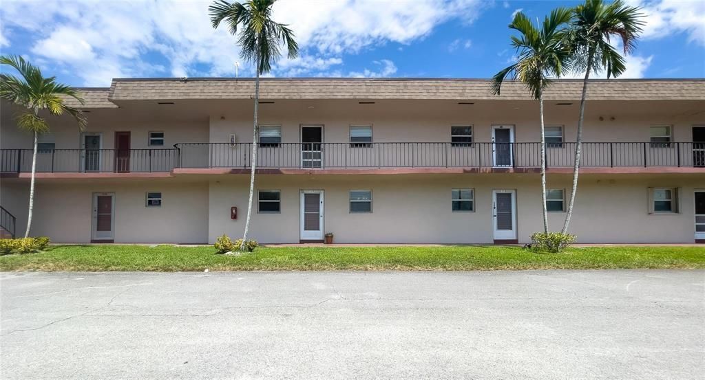 200 Bonnie Boulevard, Unit 117, Palm Springs, FL 33461 Photo