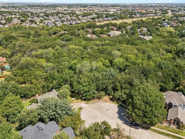 3816 Quivera Circle , Carrollton, TX 75007