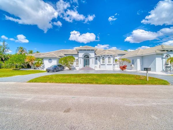 901 NW 122nd Ave , Plantation, FL 33325