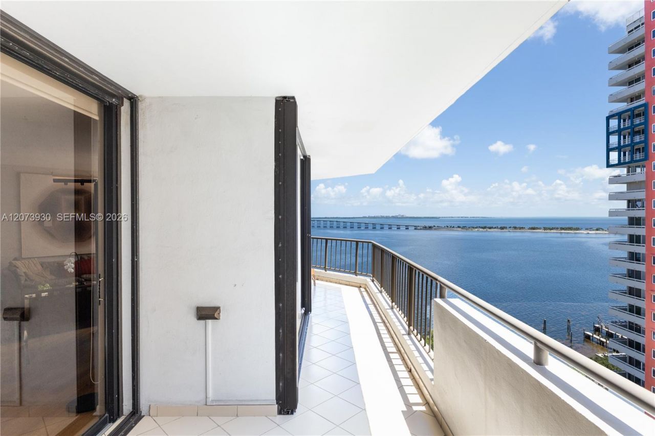 1581 Brickell Ave , Unit 1105, Miami, FL 33129 Photo