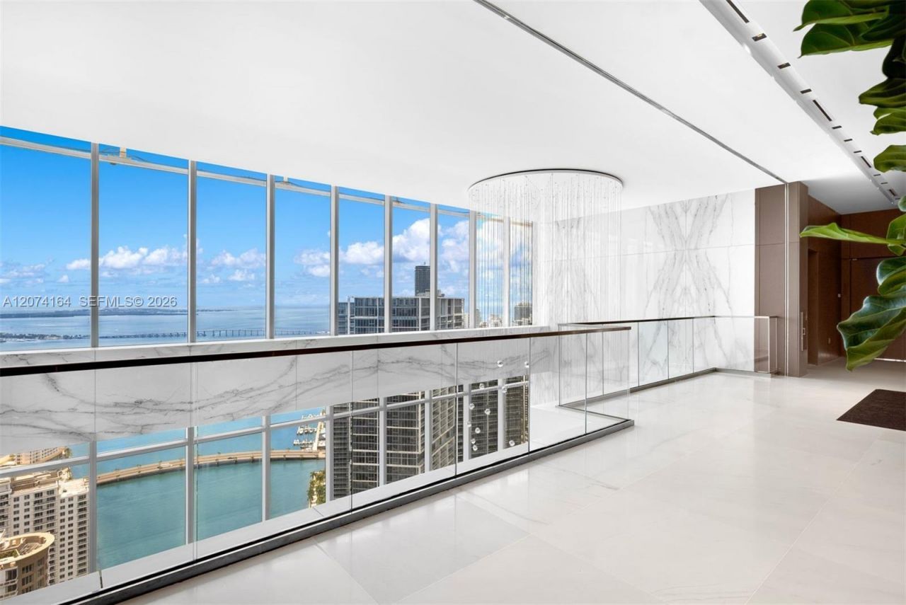 300 Biscayne Blvd Way , Unit 1005, Miami, FL 33131 Photo