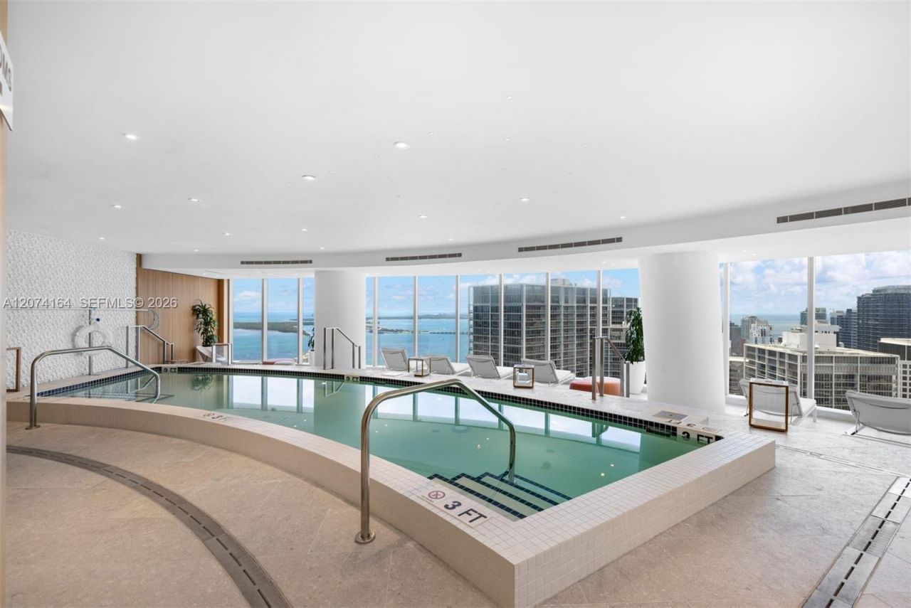 300 Biscayne Blvd Way , Unit 1005, Miami, FL 33131 Photo
