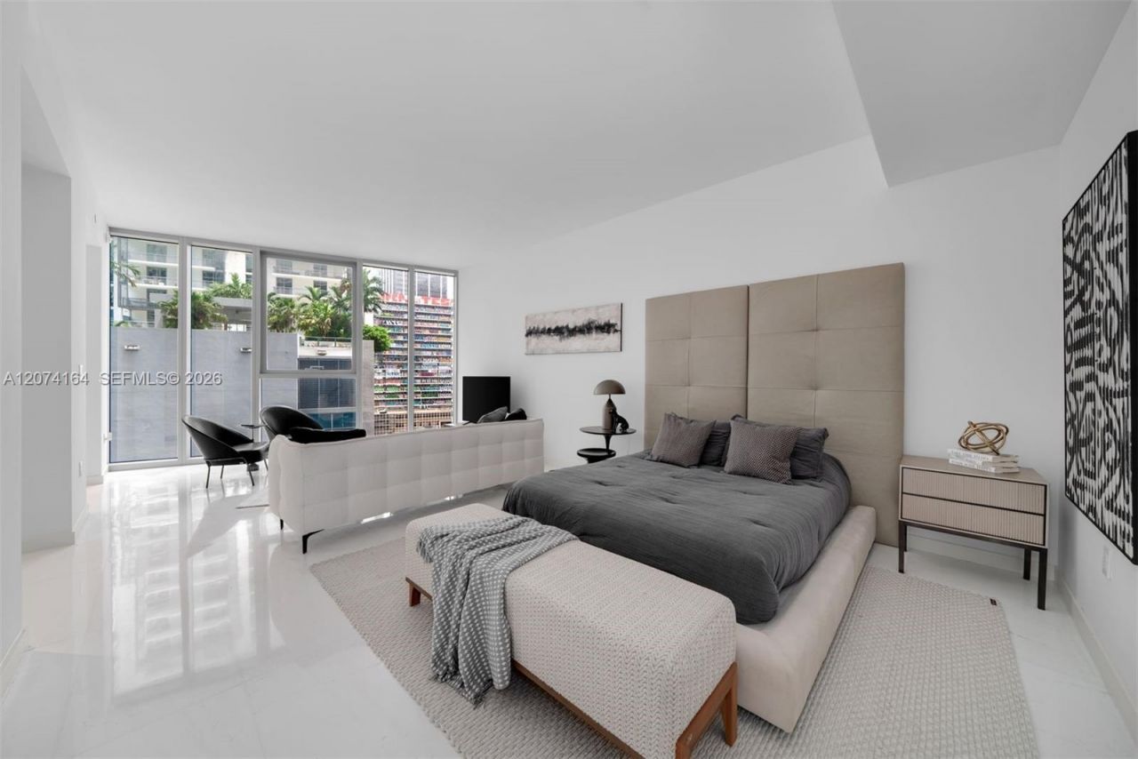 300 Biscayne Blvd Way , Unit 1005, Miami, FL 33131 Photo
