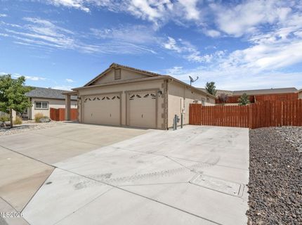 18194 Kodiak Bear Court, Reno, NV 89508 Photo