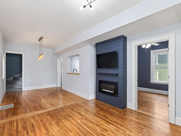 801 Armstrong Avenue, Saint Paul, MN 55102