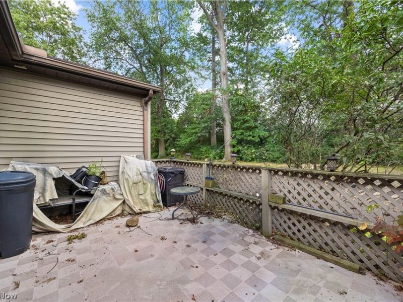5214 Parkhurst Drive, Sheffield Village, OH 44054 Photo 34