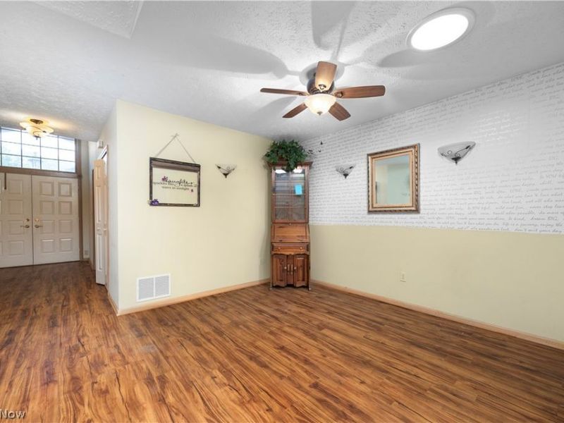 5214 Parkhurst Drive, Sheffield Village, OH 44054 Photo 9