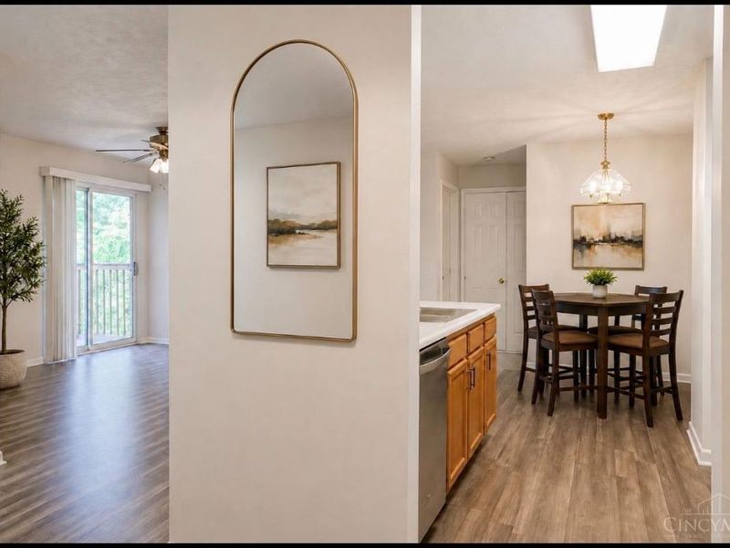 537 Aspen Glen Drive, Unit 408, Union Township, OH 45244 Photo 4