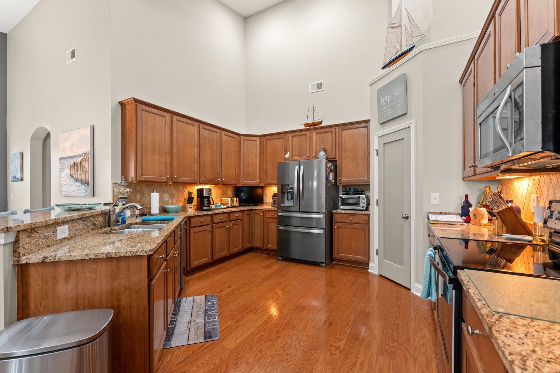 6244 Catalina Dr. Photo 11